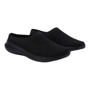 KaLUsen Black Eyelet Slip-On Sneaker - Women